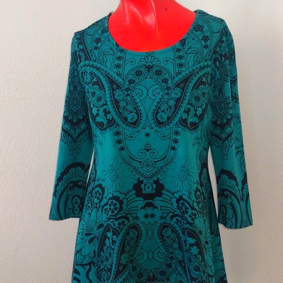 Blue Mood Tops - Blue Mood Petite Med Women's Stretch Green Paisley Top